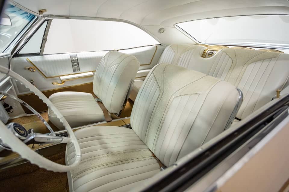 1965 Chevrolet impala - Image 15