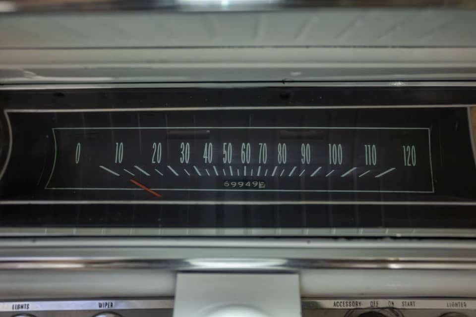 1965 Chevrolet impala - Image 13