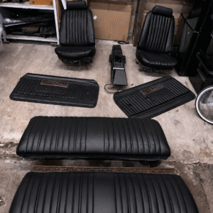 1969-1970  CHEVY IMPALA CAPRICE  bucket seats, Bavk seat,center console and door panels